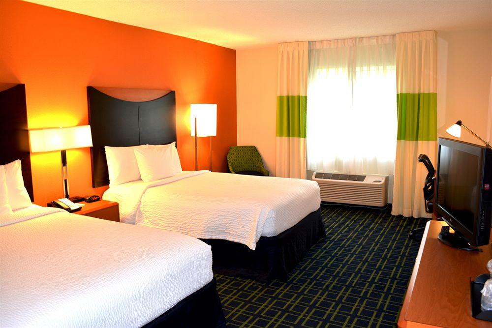 Fairfield Inn And Suites St Petersburg Clearwater Pinellas Park Εξωτερικό φωτογραφία