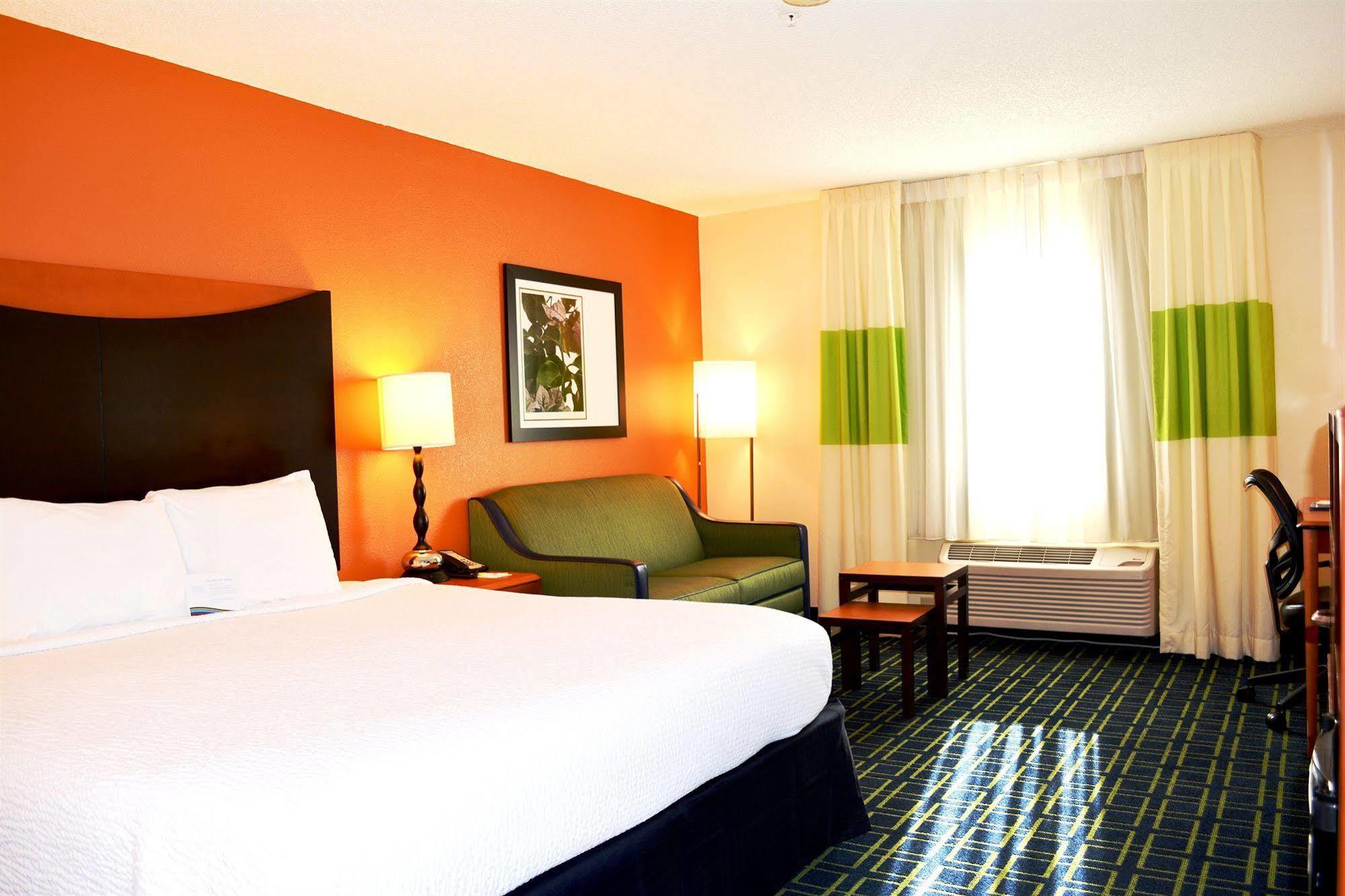 Fairfield Inn And Suites St Petersburg Clearwater Pinellas Park Εξωτερικό φωτογραφία